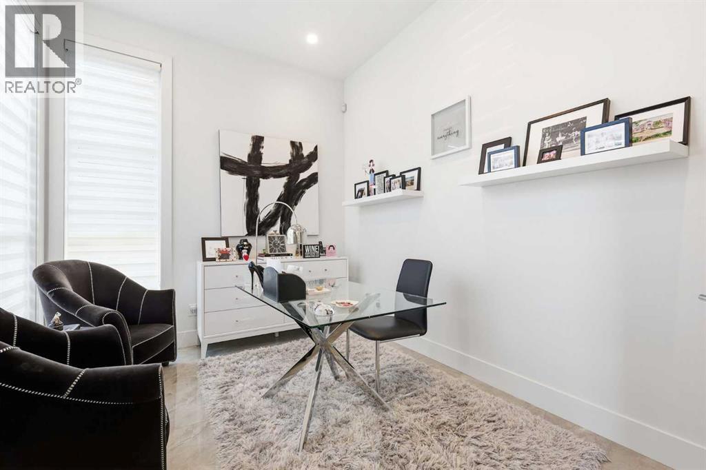 Single Family House for Sale in   Avenue SW Elboya Calgary 