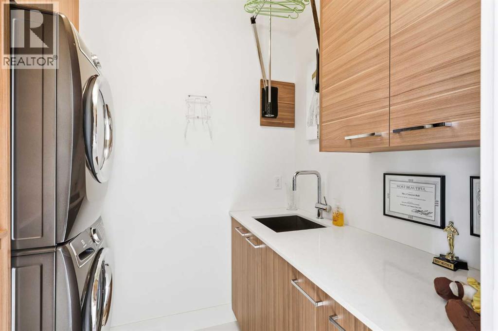 Single Family House for Sale in   Avenue SW Elboya Calgary 