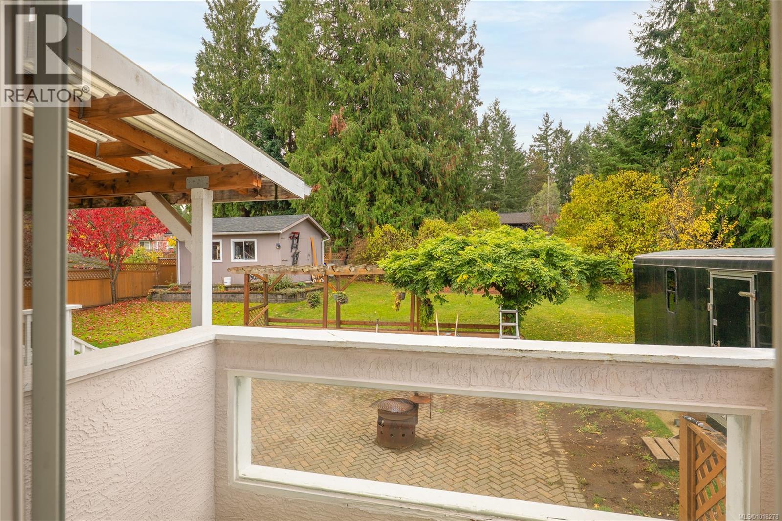 6081 PARKWAY DR - 17