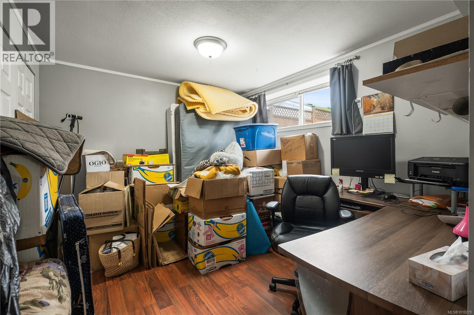 6081 PARKWAY DR - 36