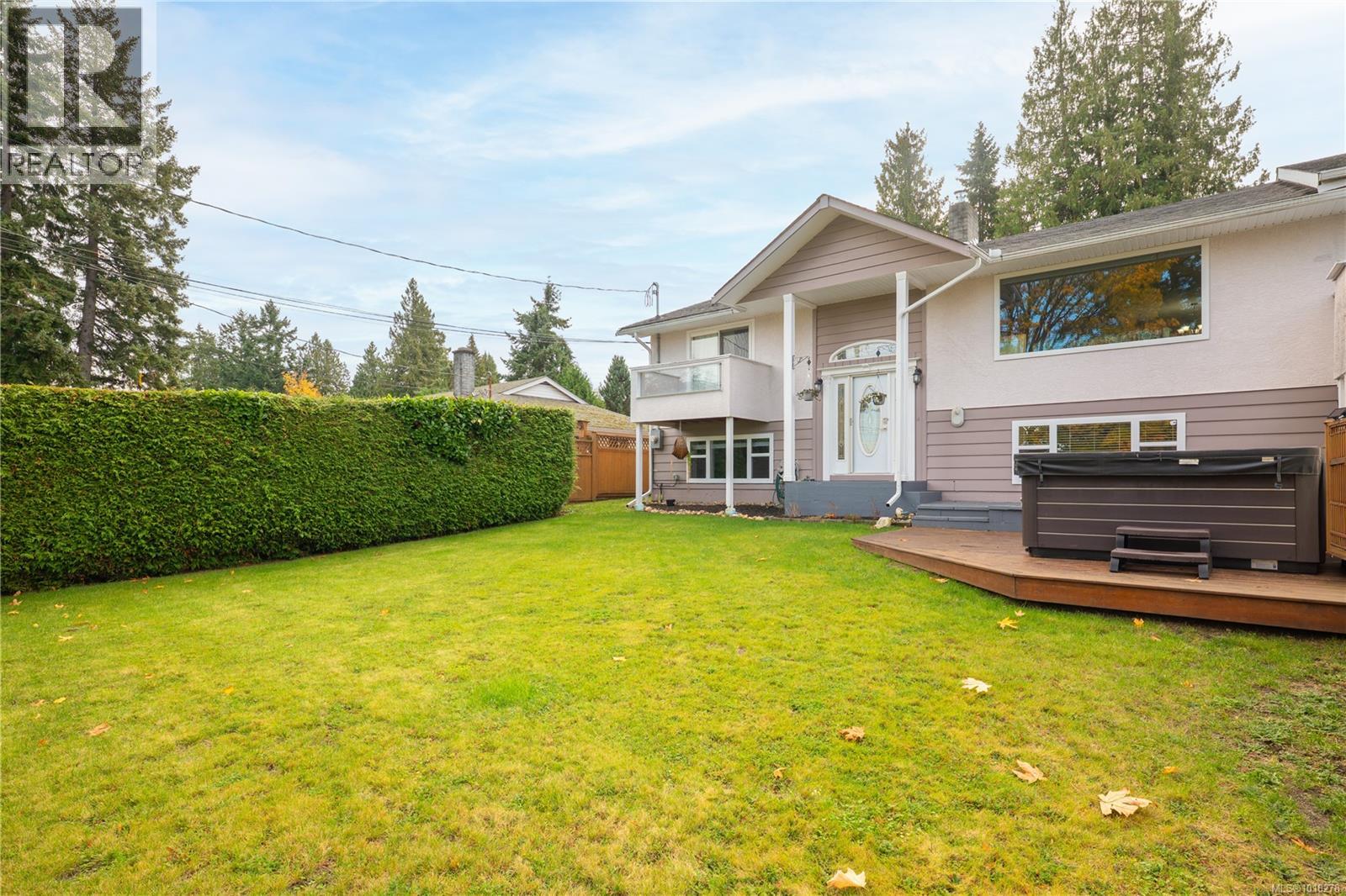 6081 PARKWAY DR - 37