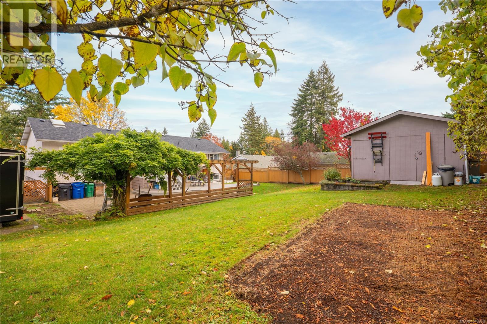 6081 PARKWAY DR - 48