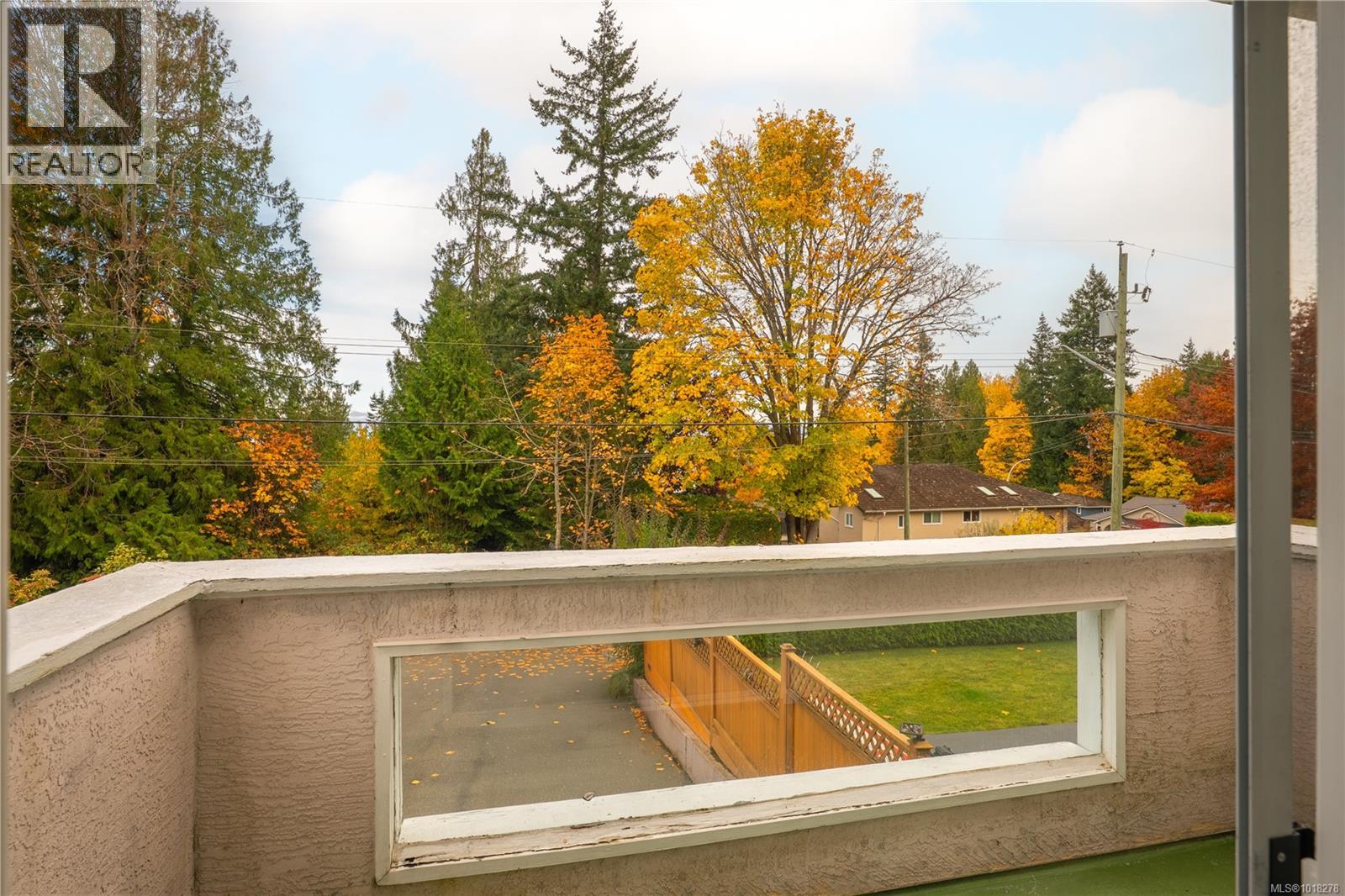 6081 PARKWAY DR - 51