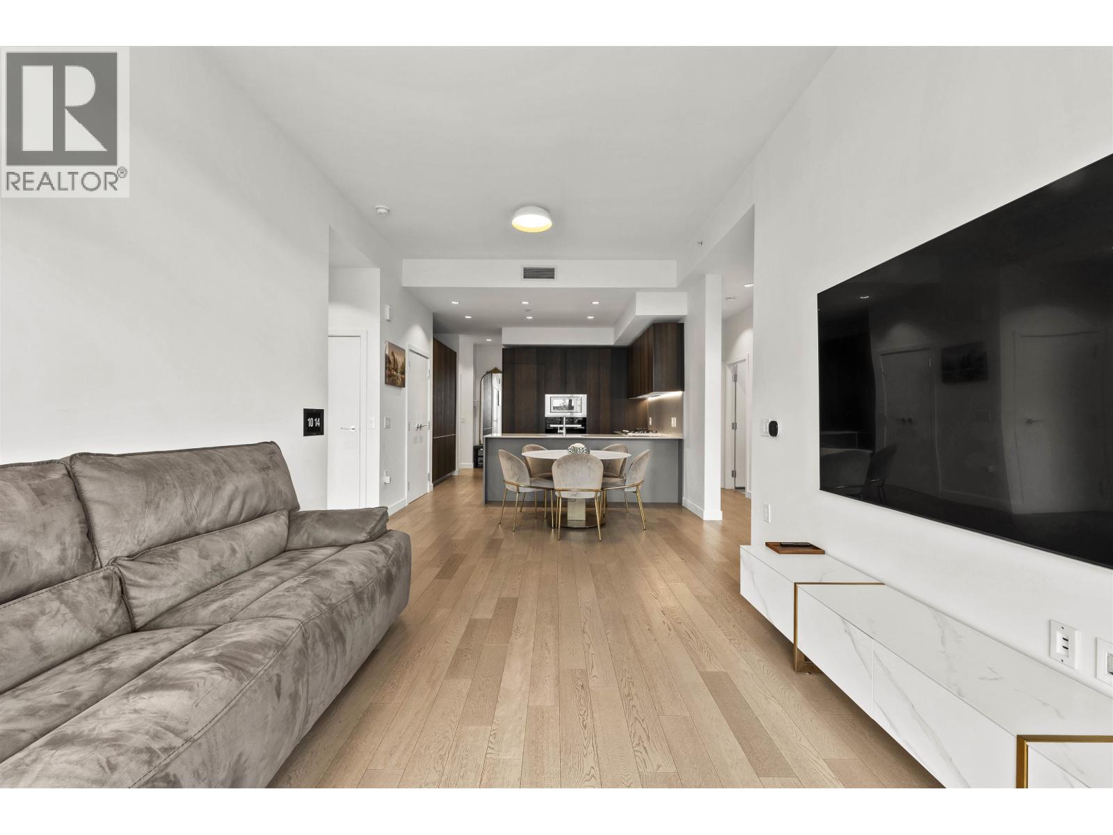 #203-6699 RIVER Road, Richmond