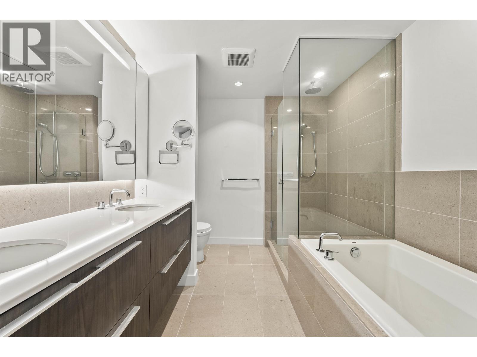 #203-6699 RIVER Road, Richmond