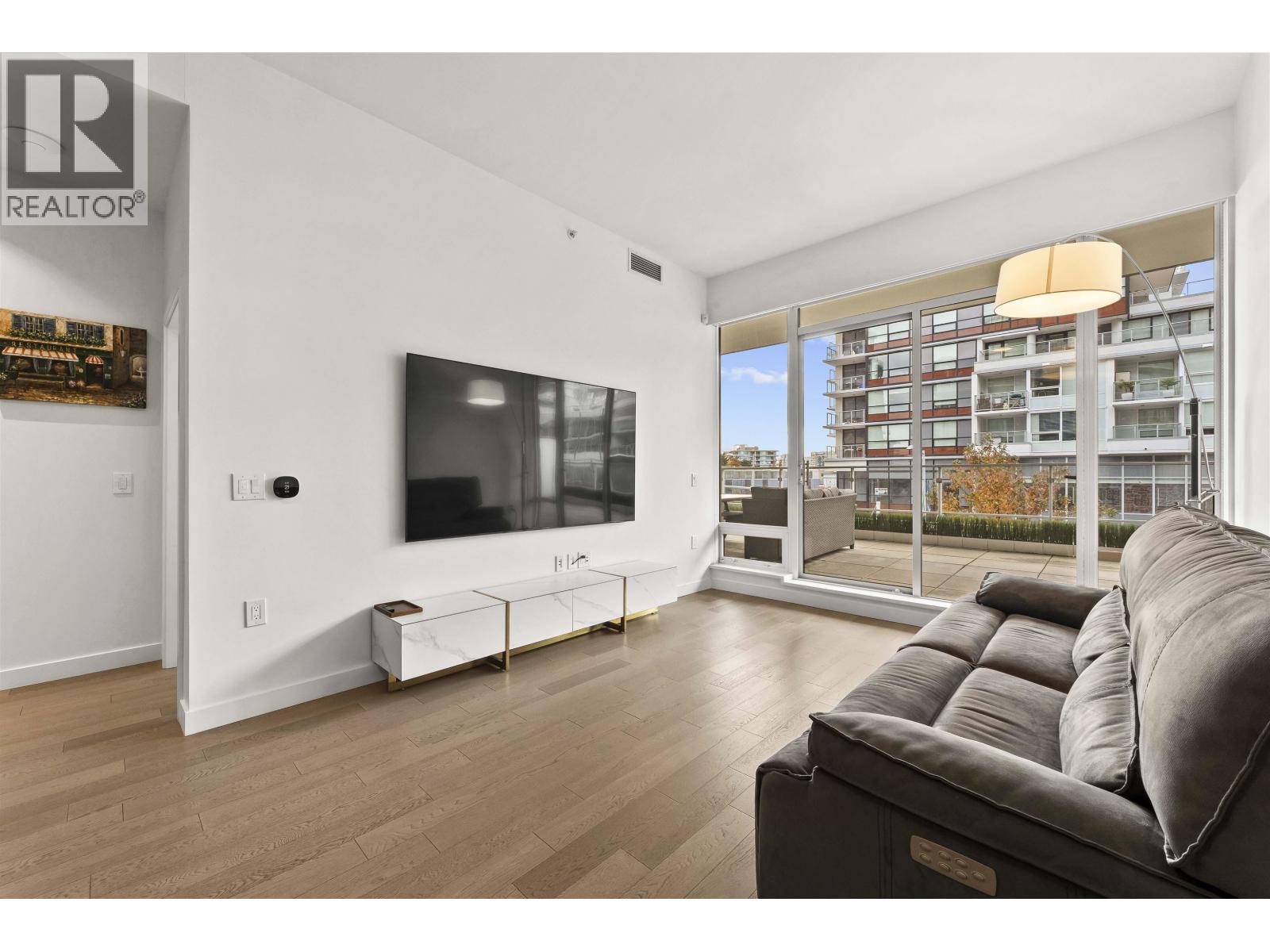 #203-6699 RIVER Road, Richmond