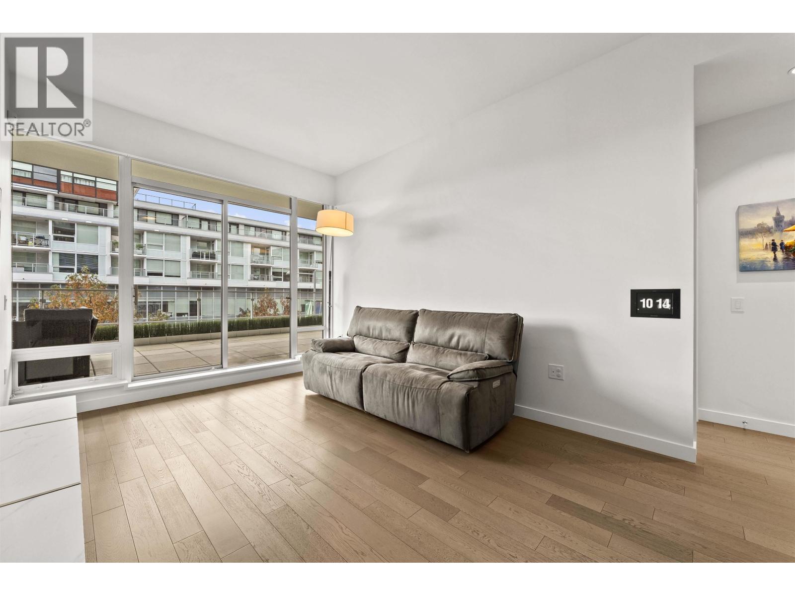 #203-6699 RIVER Road, Richmond