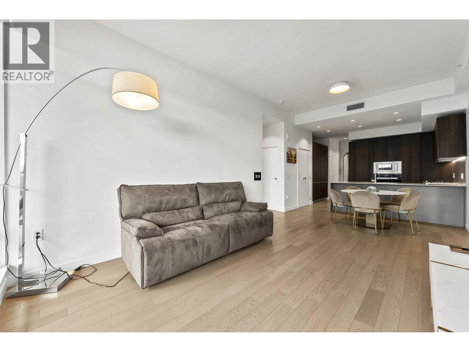 #203-6699 RIVER Road, Richmond