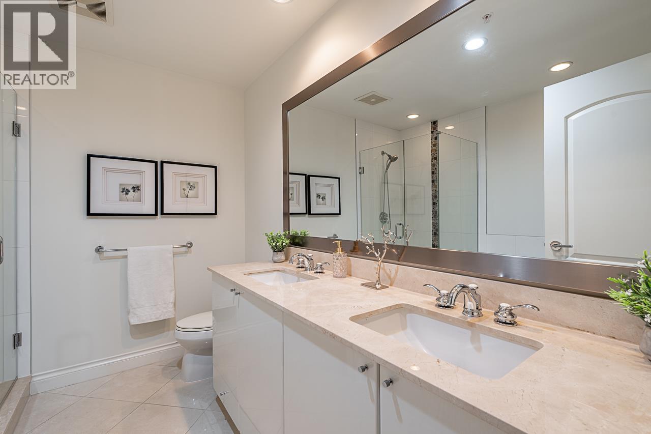 PH3 162 VICTORY SHIP WAY, North Vancouver