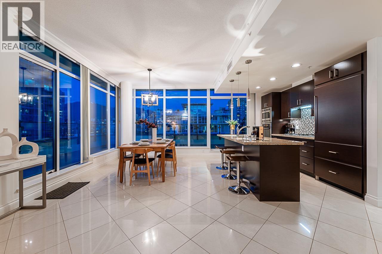 PH3 162 VICTORY SHIP WAY, North Vancouver