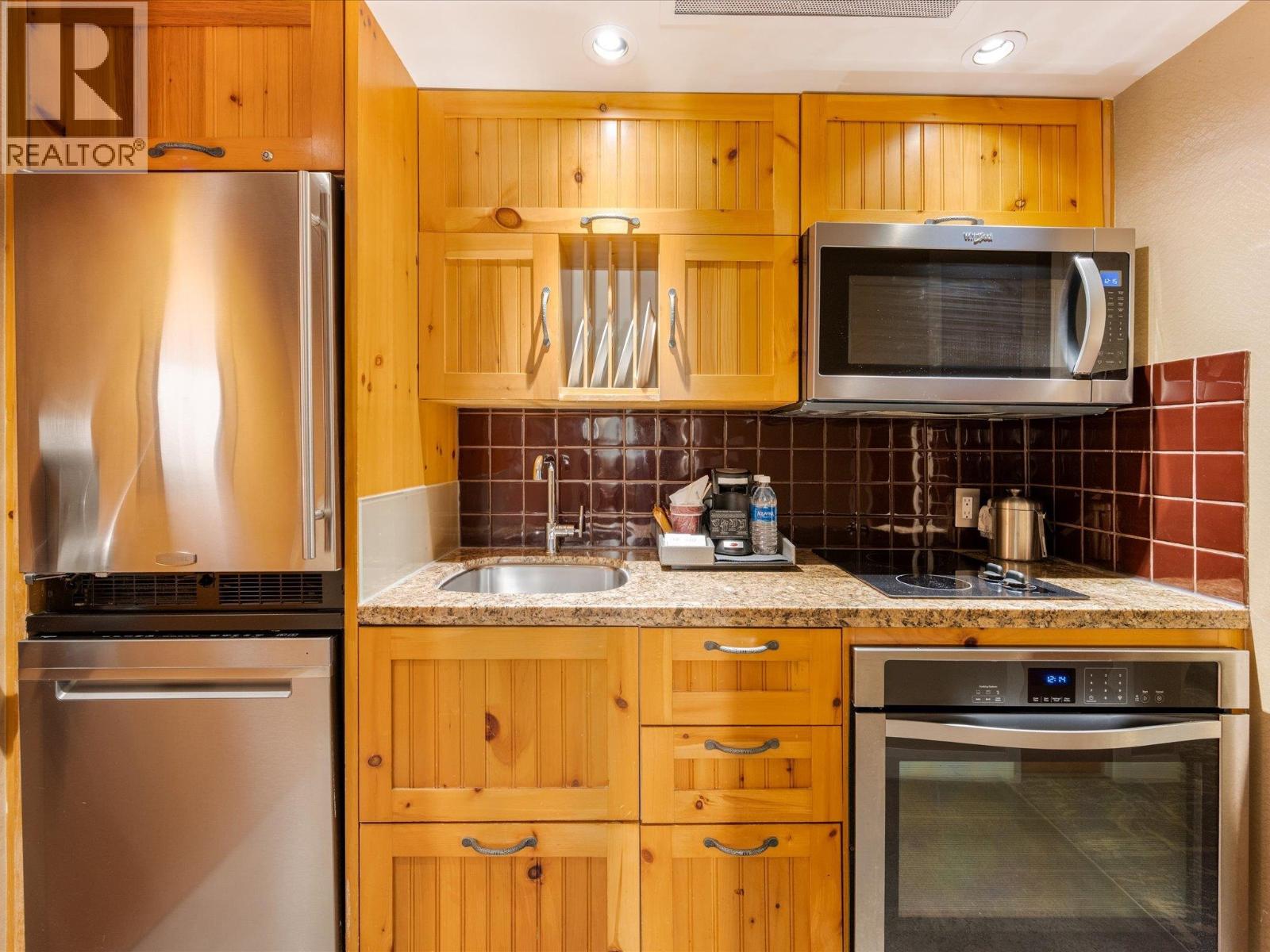 874 4090 WHISTLER WAY, Whistler