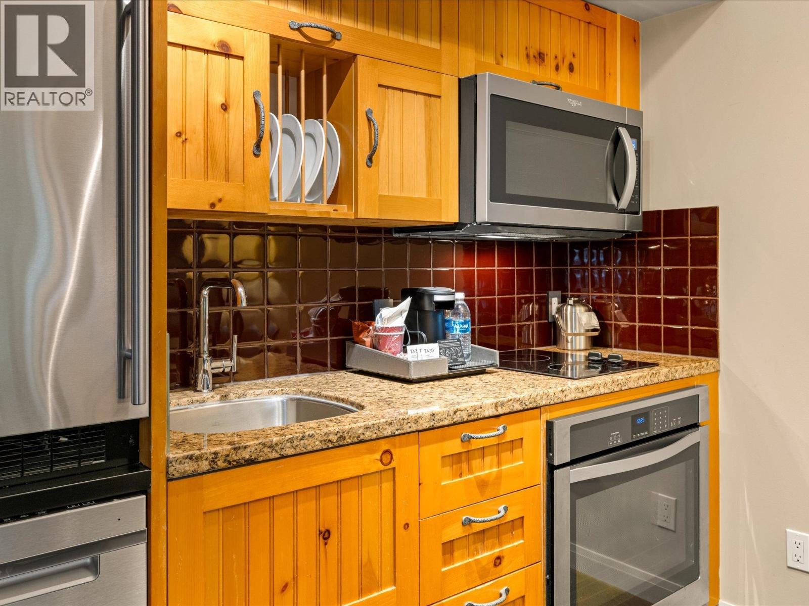 482 4090 WHISTLER WAY, Whistler