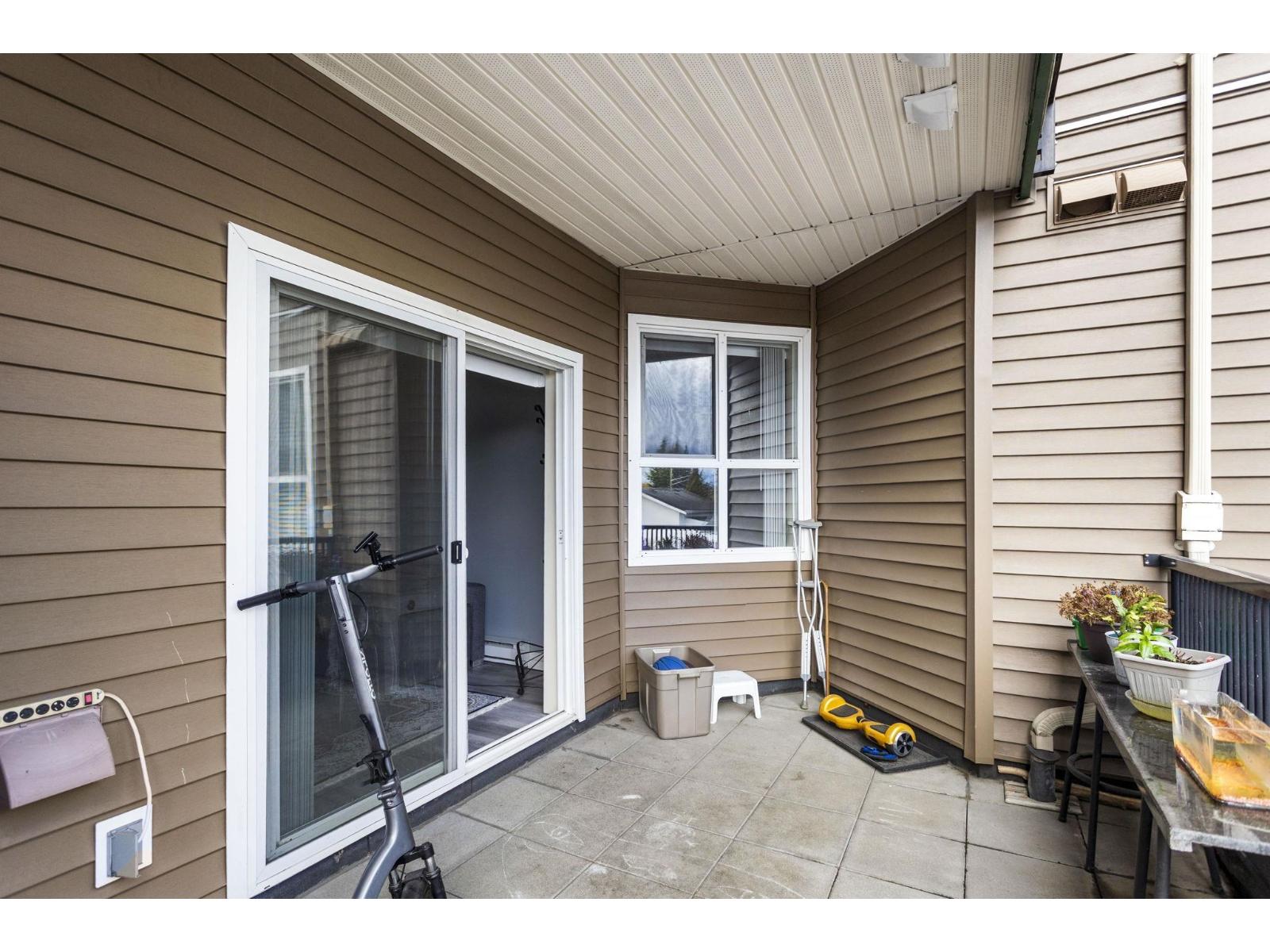 110 46053 CHILLIWACK CENTRAL ROAD, Chilliwack Proper South, Chilliwack