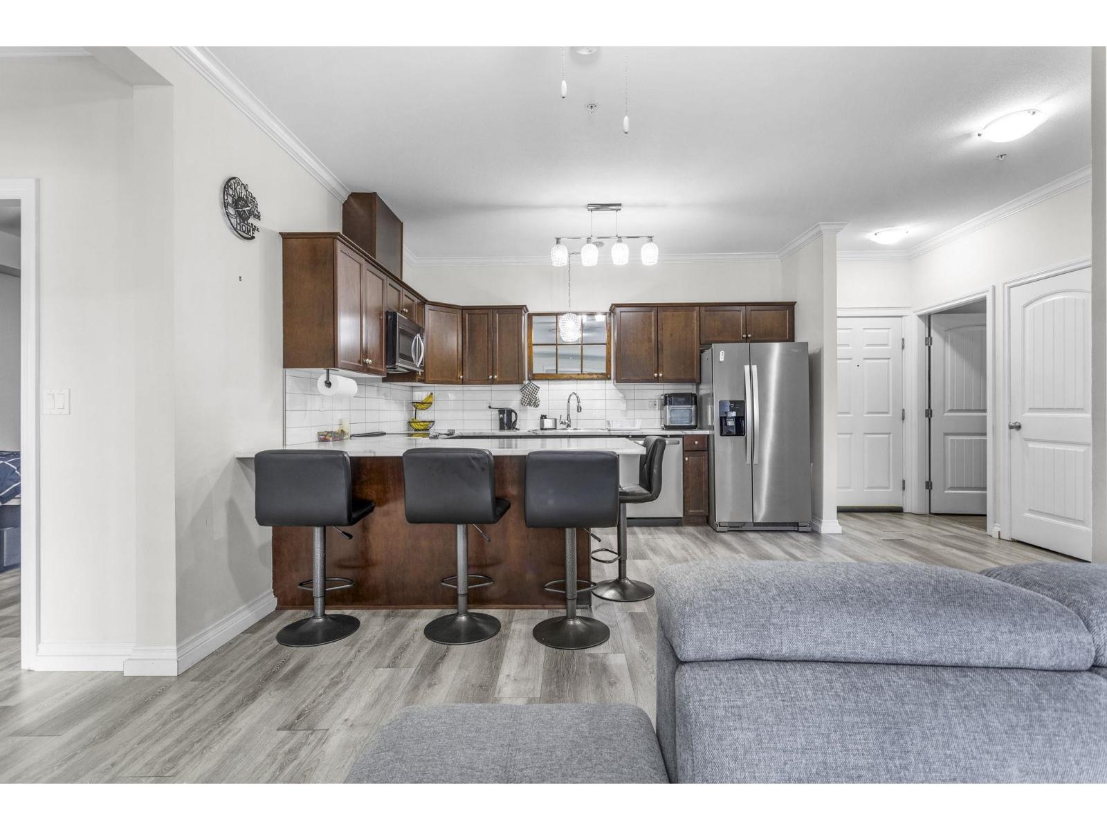 110 46053 CHILLIWACK CENTRAL ROAD, Chilliwack Proper South, Chilliwack