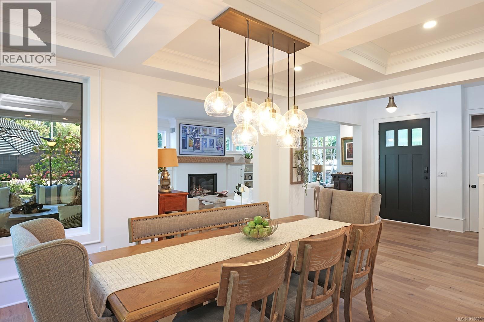 563 Eaglecrest Dr, Qualicum Beach