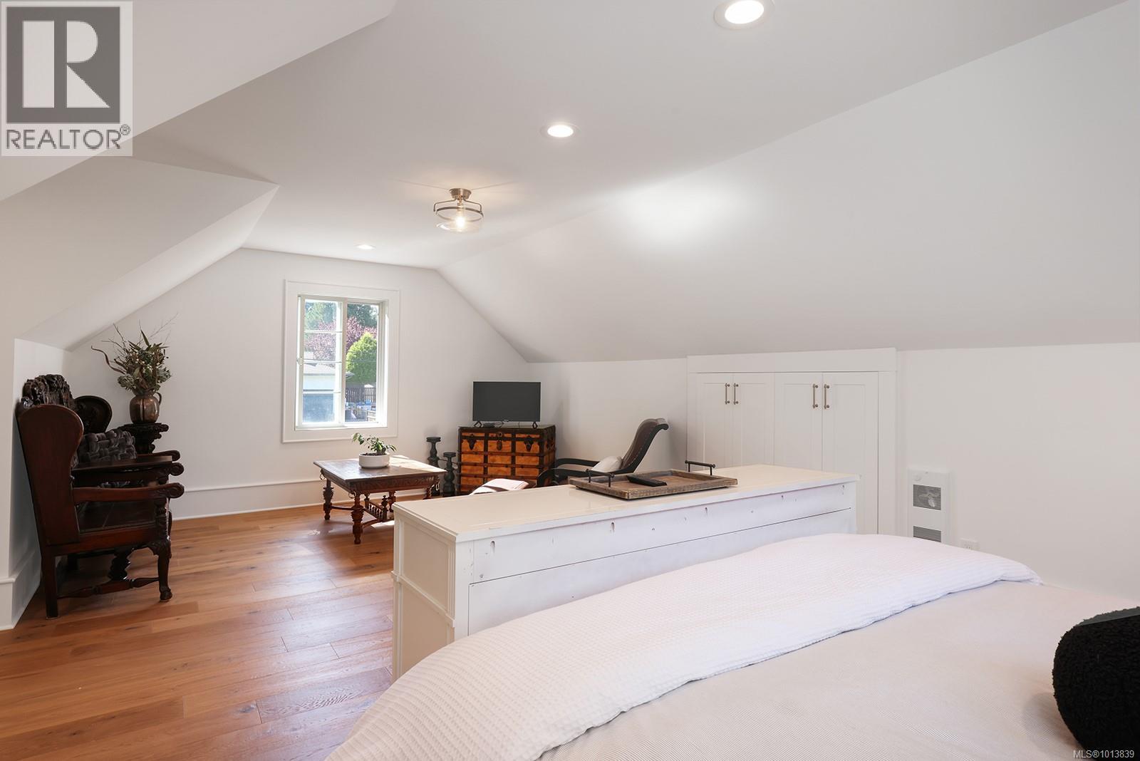 563 Eaglecrest Dr, Qualicum Beach