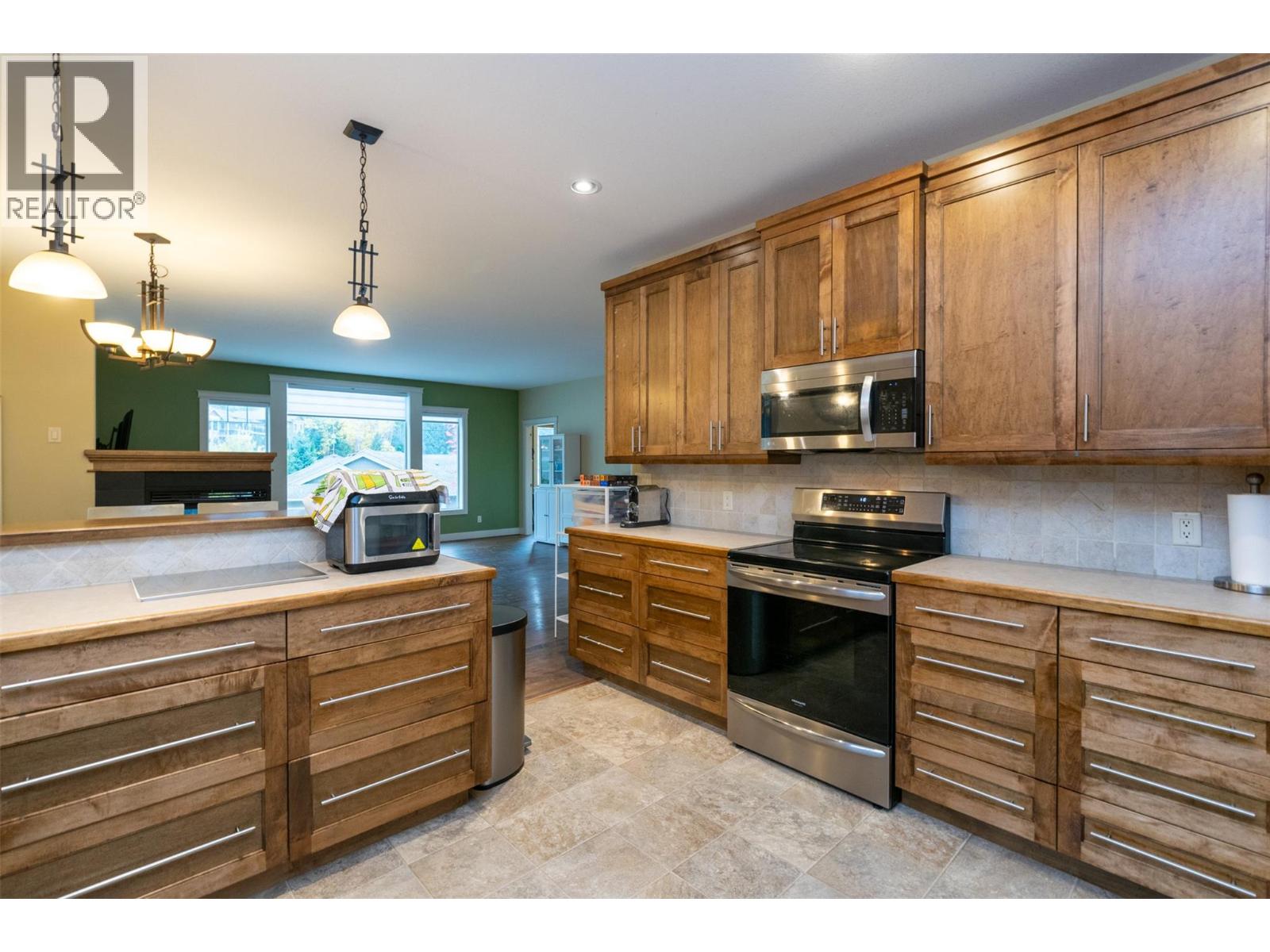 36 1581 20 Street Northeast, Salmon Arm