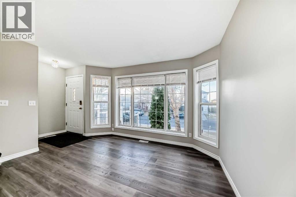 Single Family House for Sale in  Martin Crossing Manor NE Martindale Calgary 