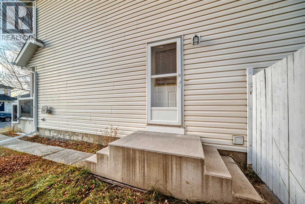 Single Family House for Sale in  Martin Crossing Manor NE Martindale Calgary 