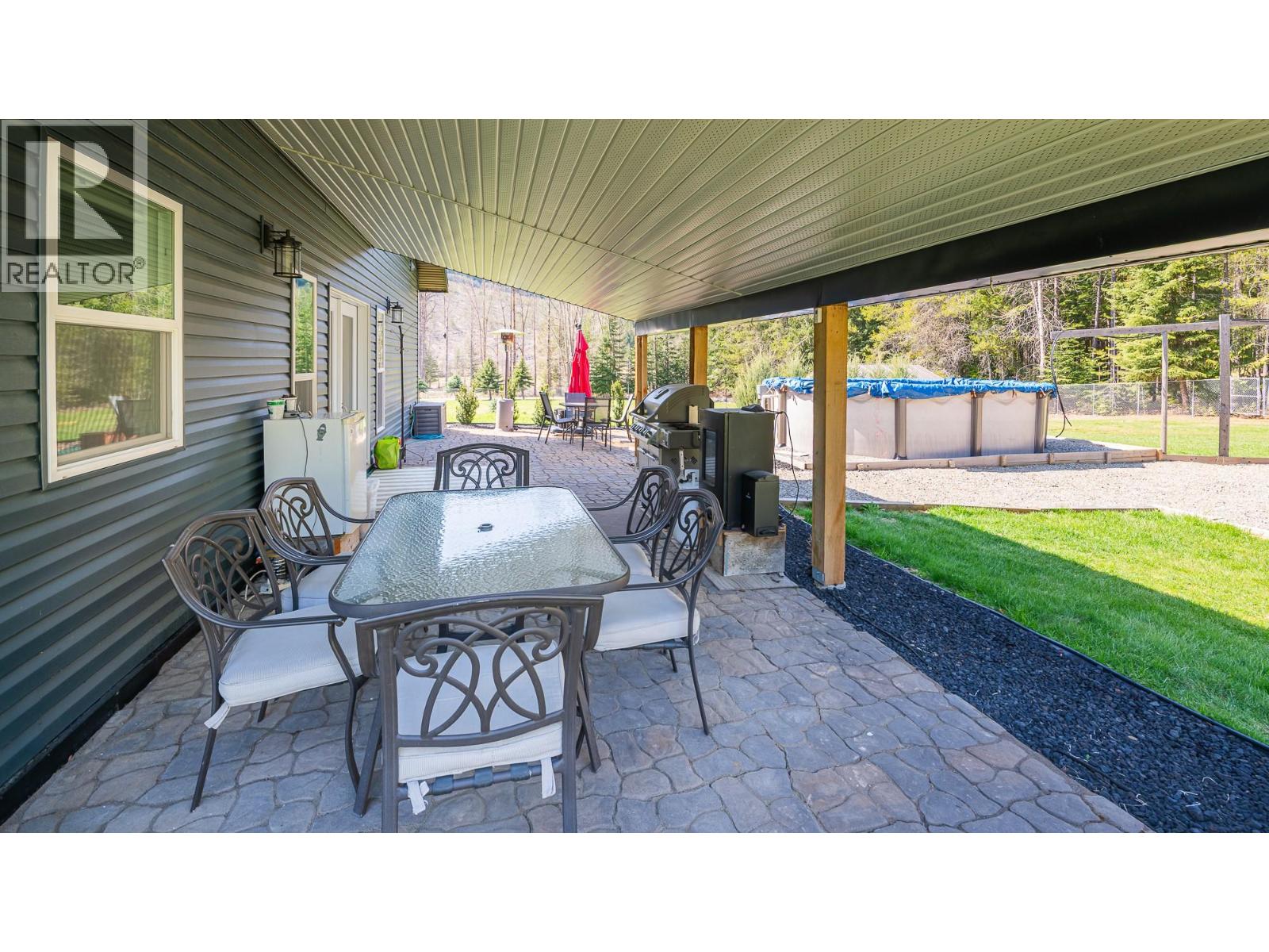 1087 Bear Brook Road, Creston