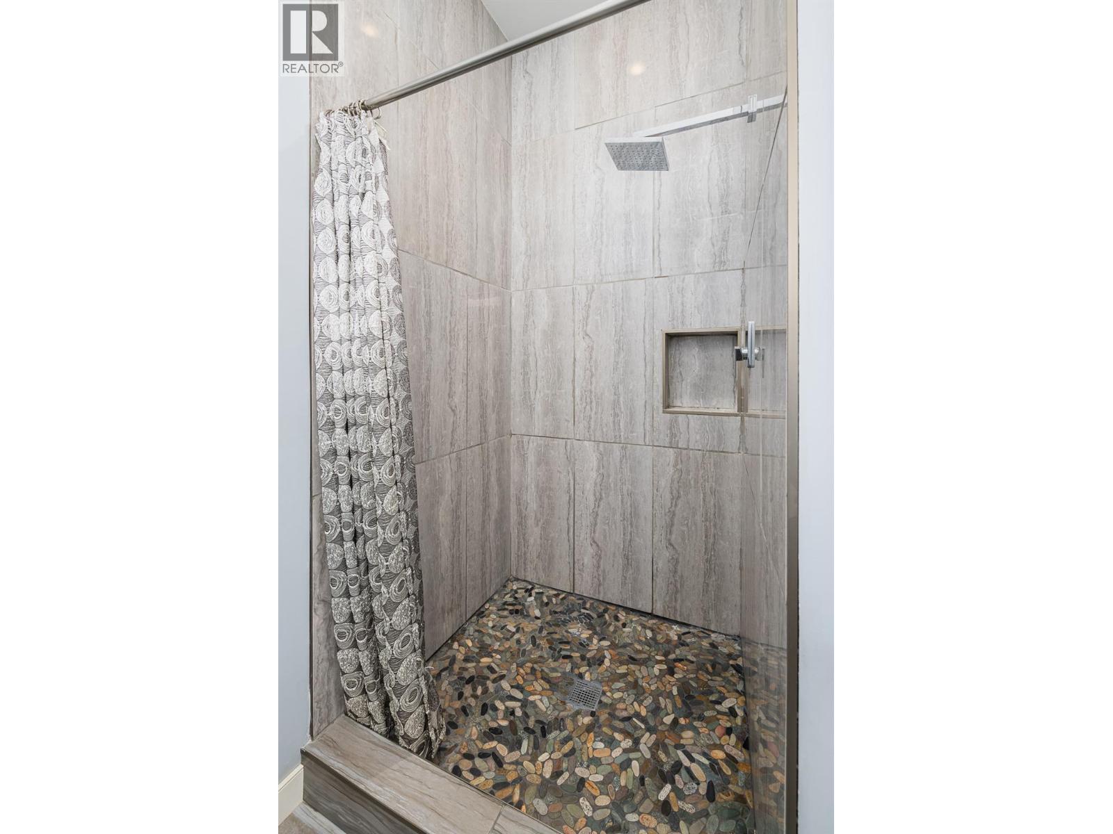 1087 Bear Brook Road, Creston