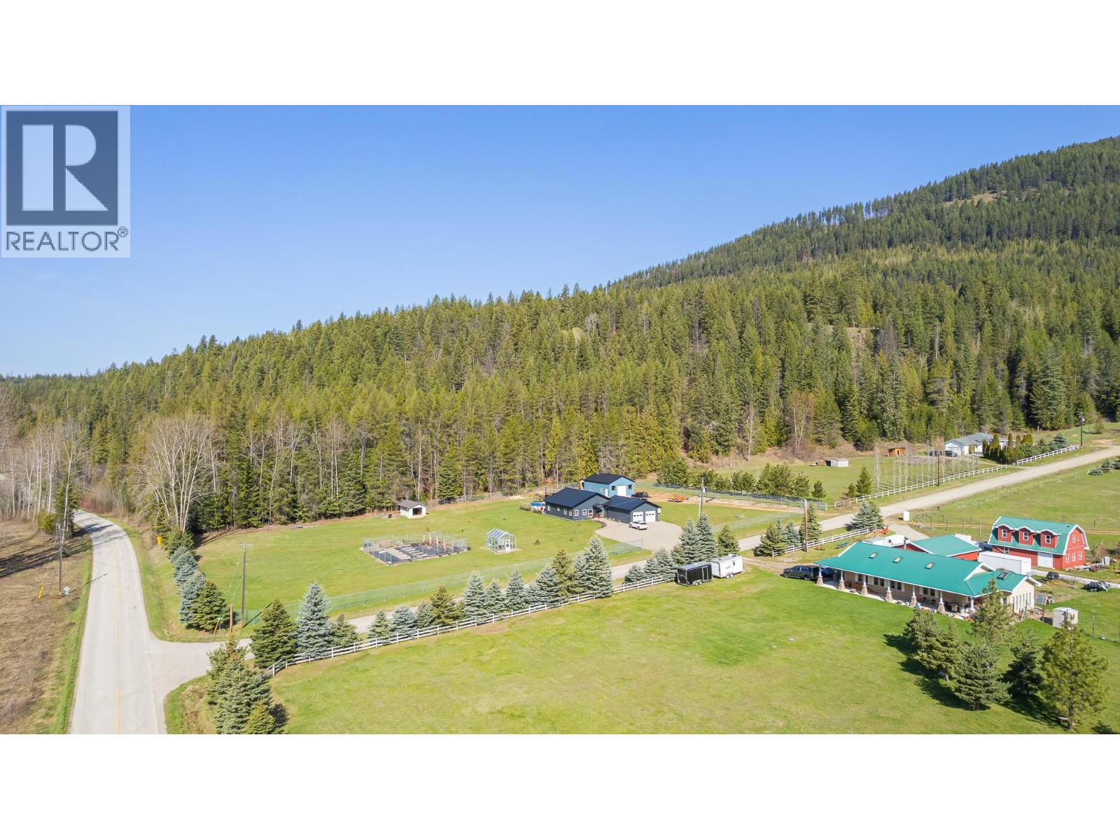 1087 Bear Brook Road, Creston