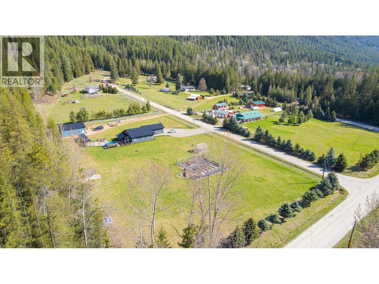 1087 Bear Brook Road, Creston