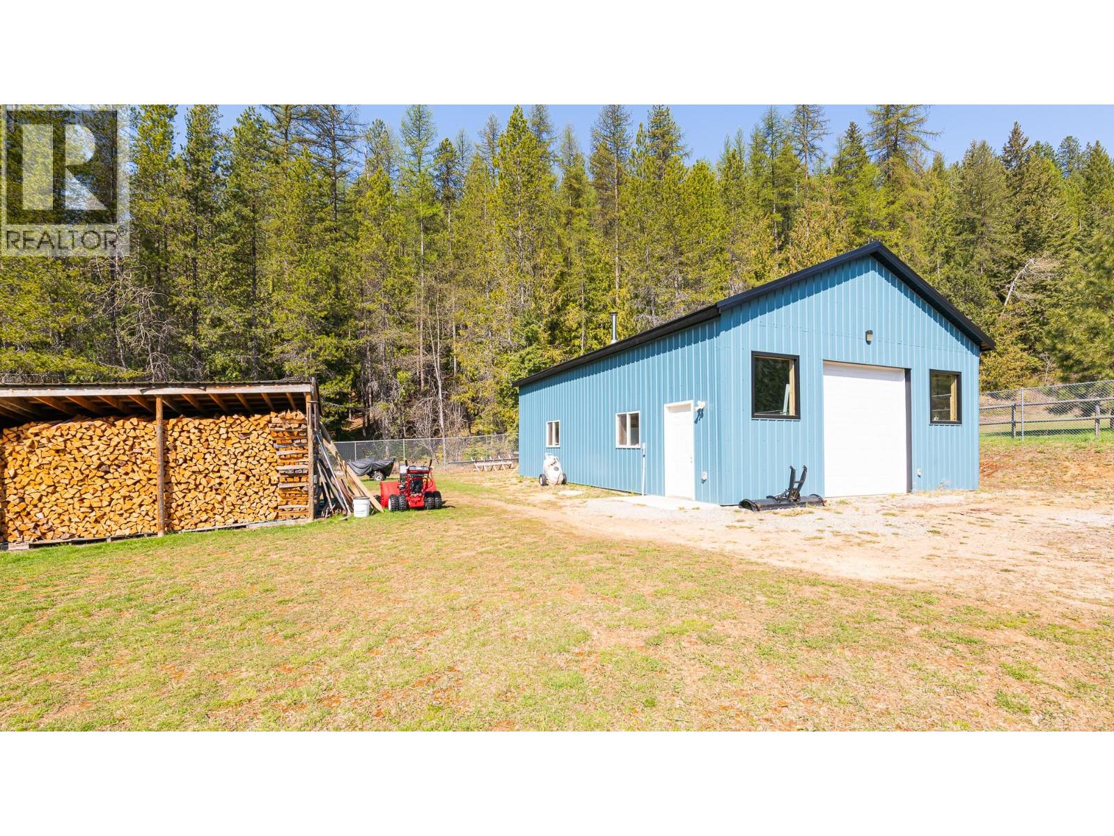 1087 Bear Brook Road, Creston