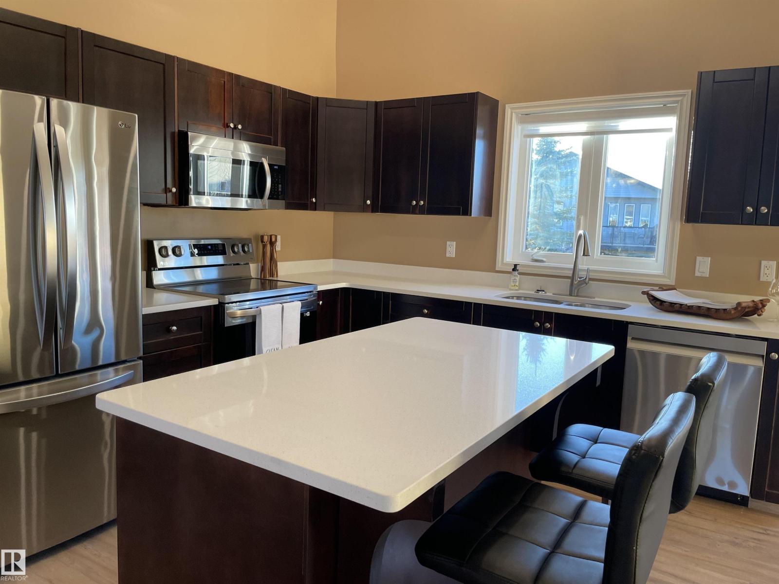 518 26 ST - 3