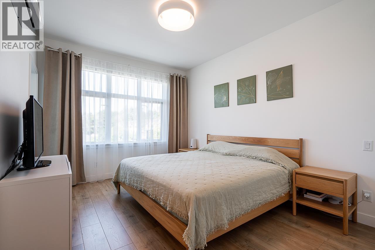 103 2035 GLENAIRE DRIVE, North Vancouver