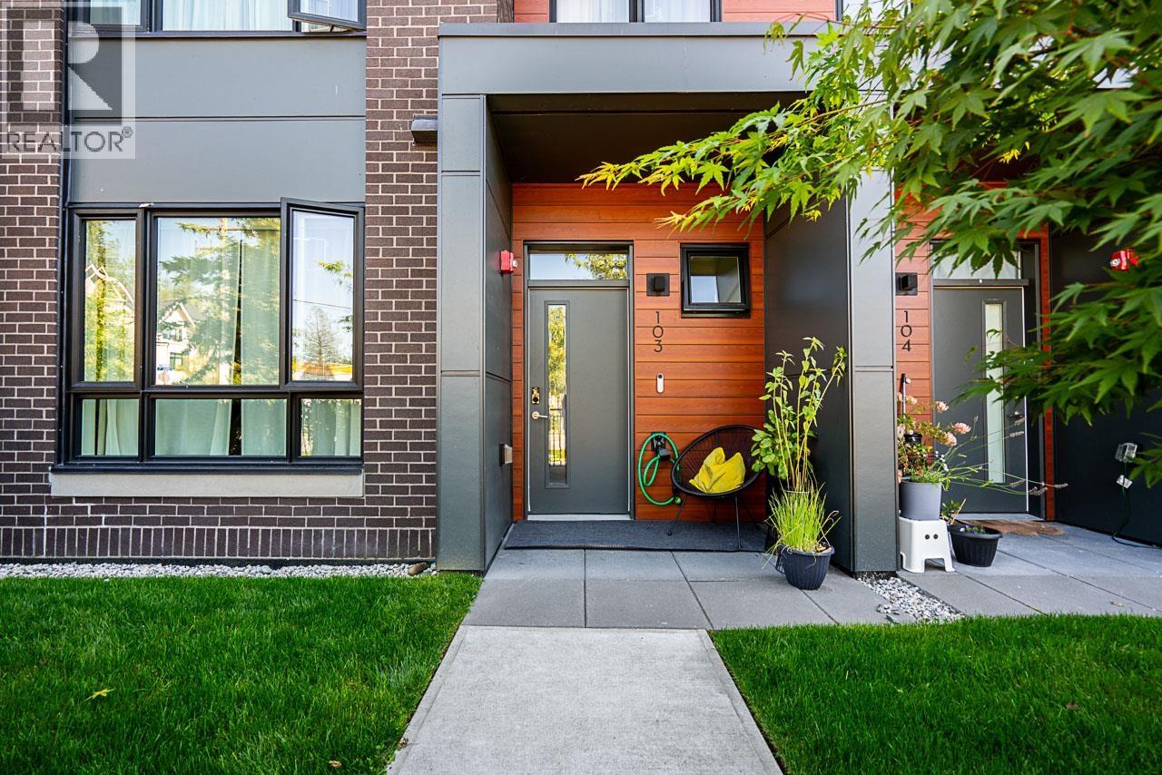 103 2035 GLENAIRE DRIVE, North Vancouver