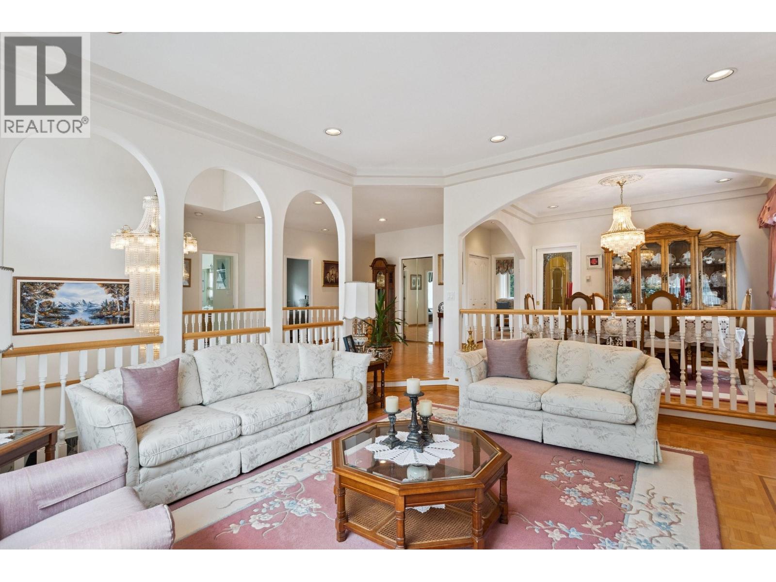 5889 NEVILLE STREET, Burnaby