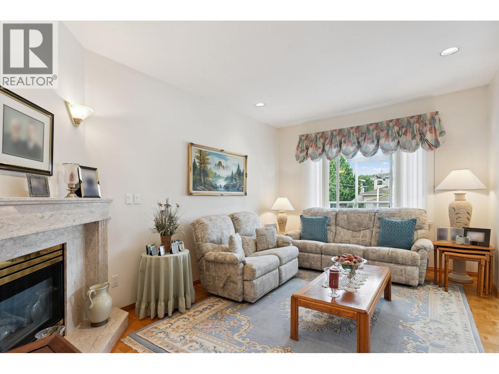 5889 NEVILLE STREET, Burnaby