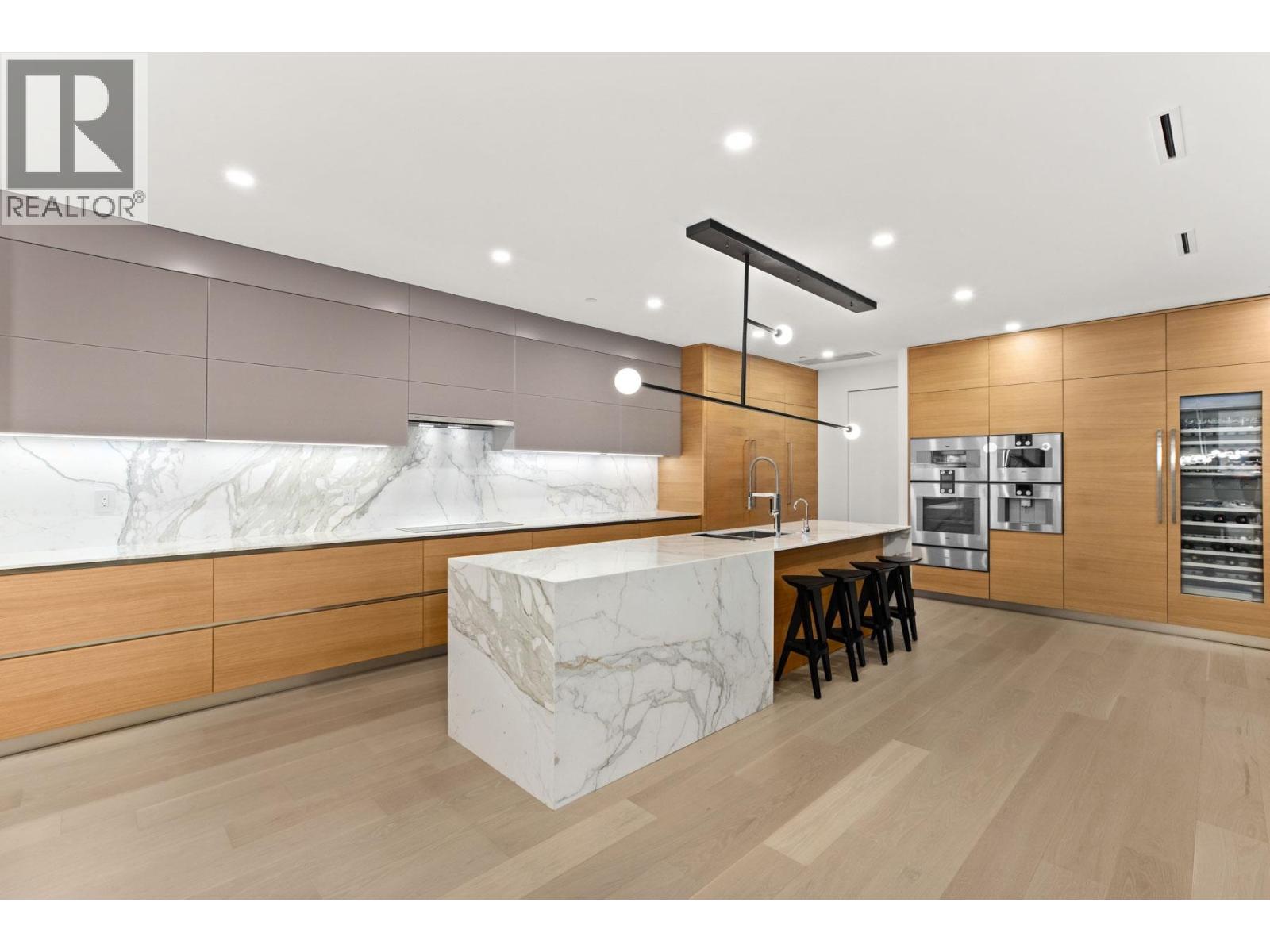 1027 MILLSTREAM ROAD, West Vancouver