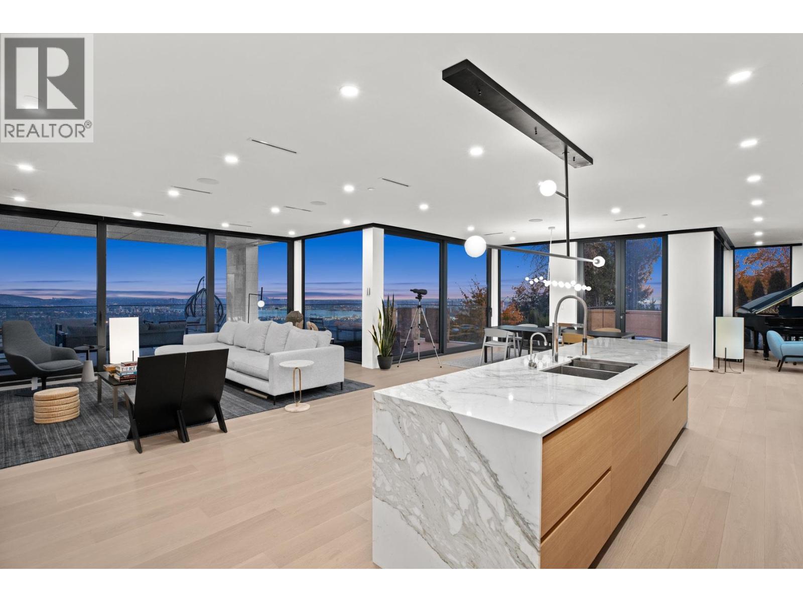 1027 MILLSTREAM ROAD, West Vancouver