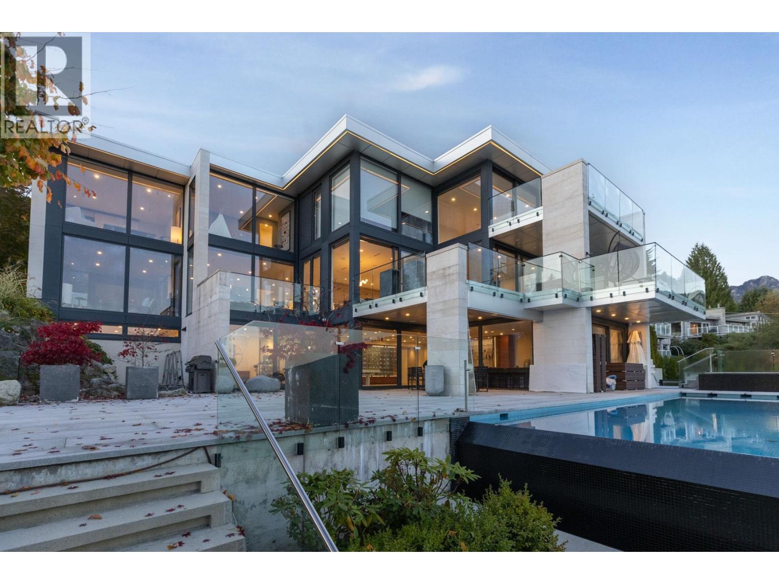 1027 MILLSTREAM ROAD, West Vancouver