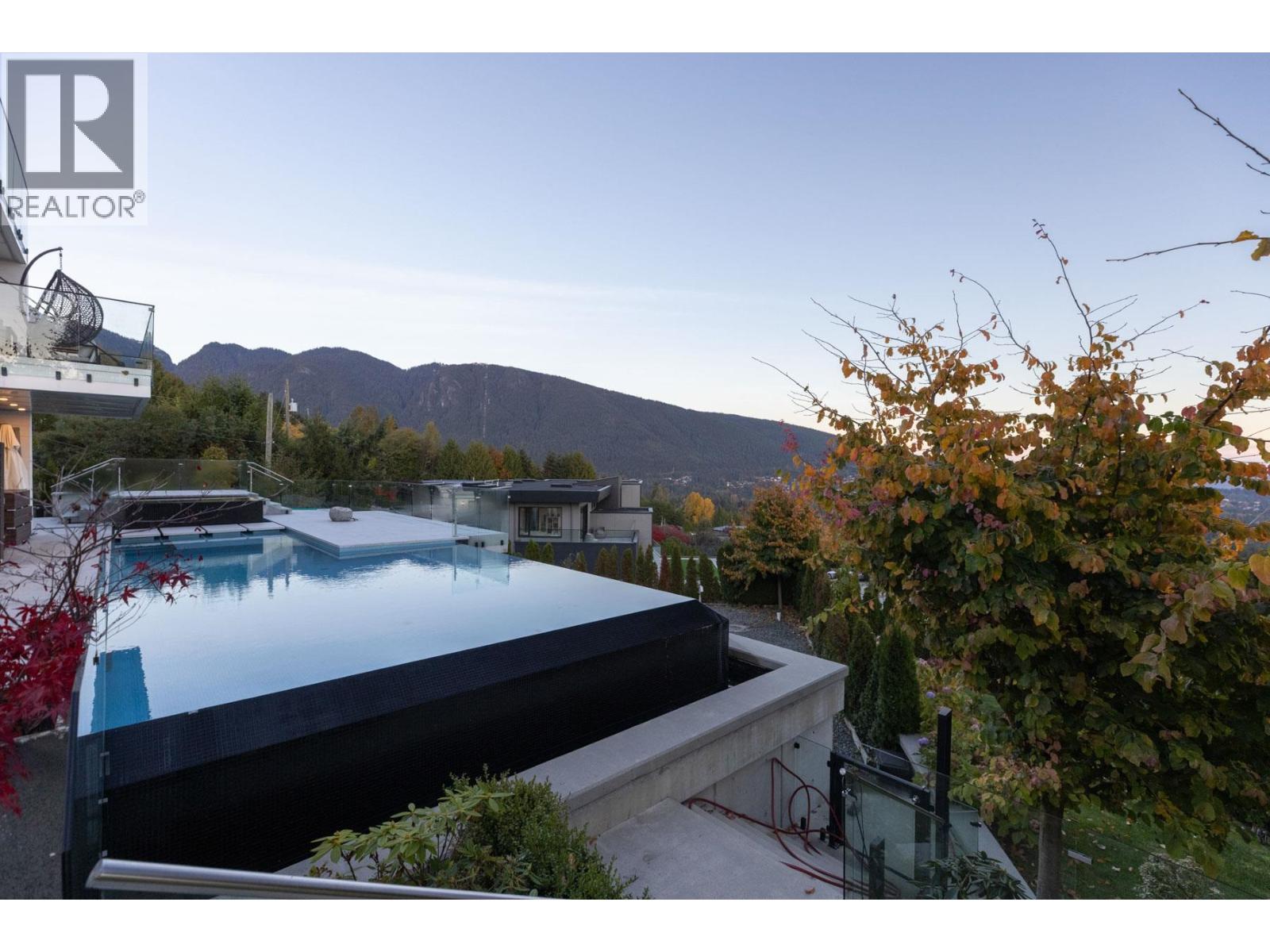 1027 MILLSTREAM ROAD, West Vancouver