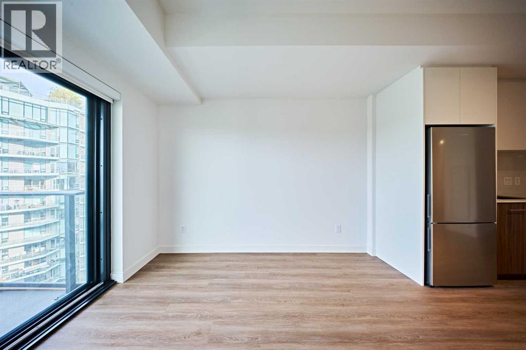 Single Family House for Sale in    Avenue SW Eau Claire Calgary 