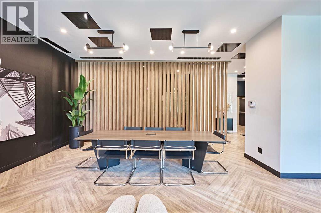 Single Family House for Sale in    Avenue SW Eau Claire Calgary 