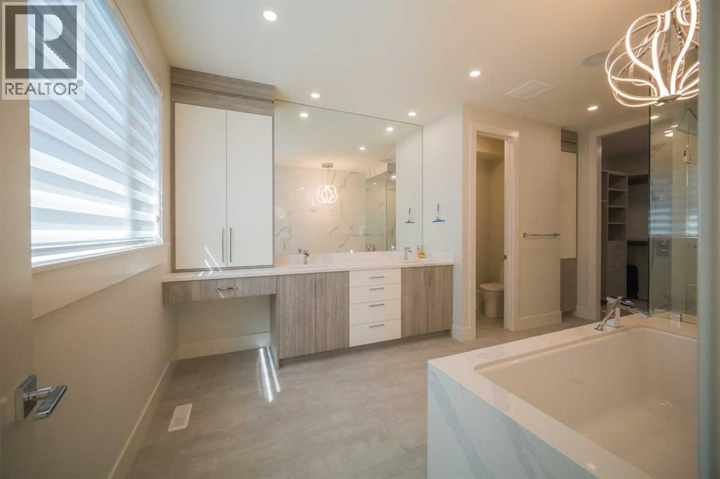 Single Family House for Sale in   Avenue NE Winston Heights/Mountview Calgary 