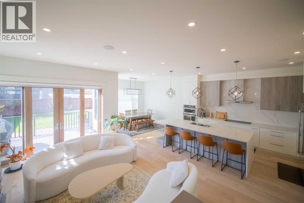 Single Family House for Sale in   Avenue NE Winston Heights/Mountview Calgary 