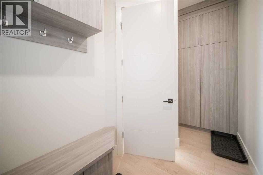 Single Family House for Sale in   Avenue NE Winston Heights/Mountview Calgary 