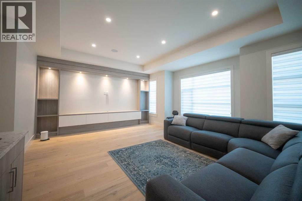 Single Family House for Sale in   Avenue NE Winston Heights/Mountview Calgary 