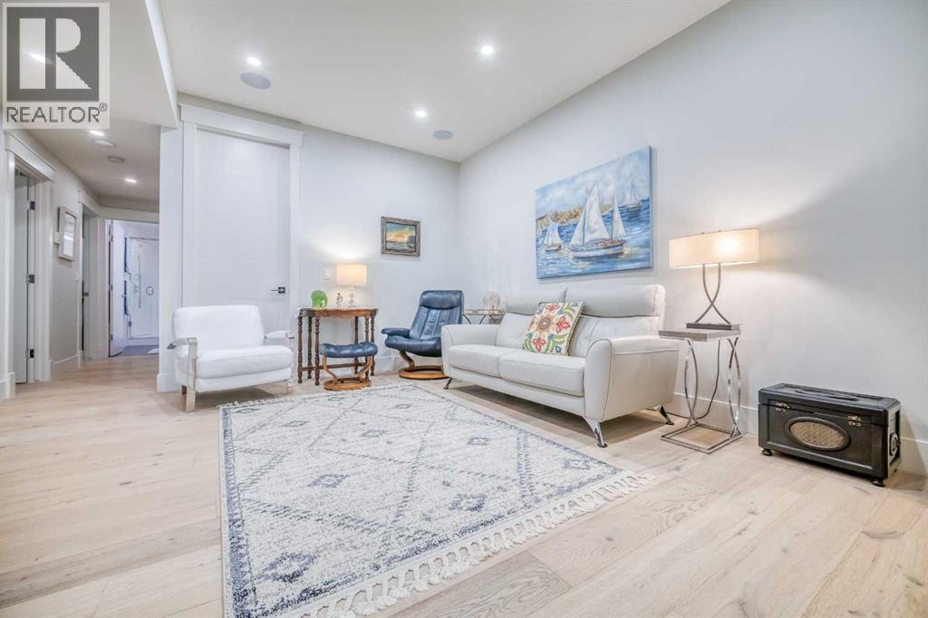 Single Family House for Sale in   Avenue NE Winston Heights/Mountview Calgary 