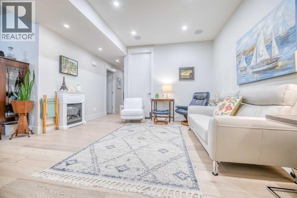 Single Family House for Sale in   Avenue NE Winston Heights/Mountview Calgary 