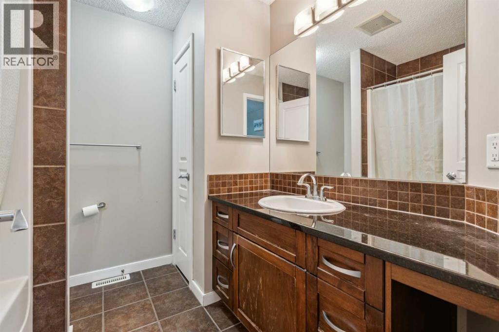 Single Family House Bungalow for Sale in  Auburn Bay View SE Auburn Bay Calgary 