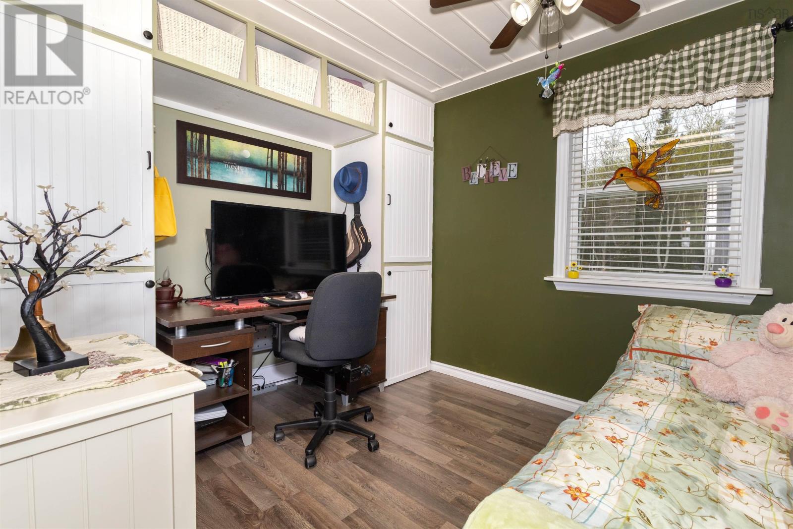 Property 19 of 43 of 99 Blaze Road