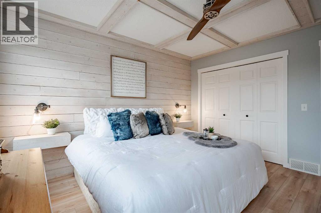 Single Family House for Sale in  Evansford Circle NW Evanston Calgary 