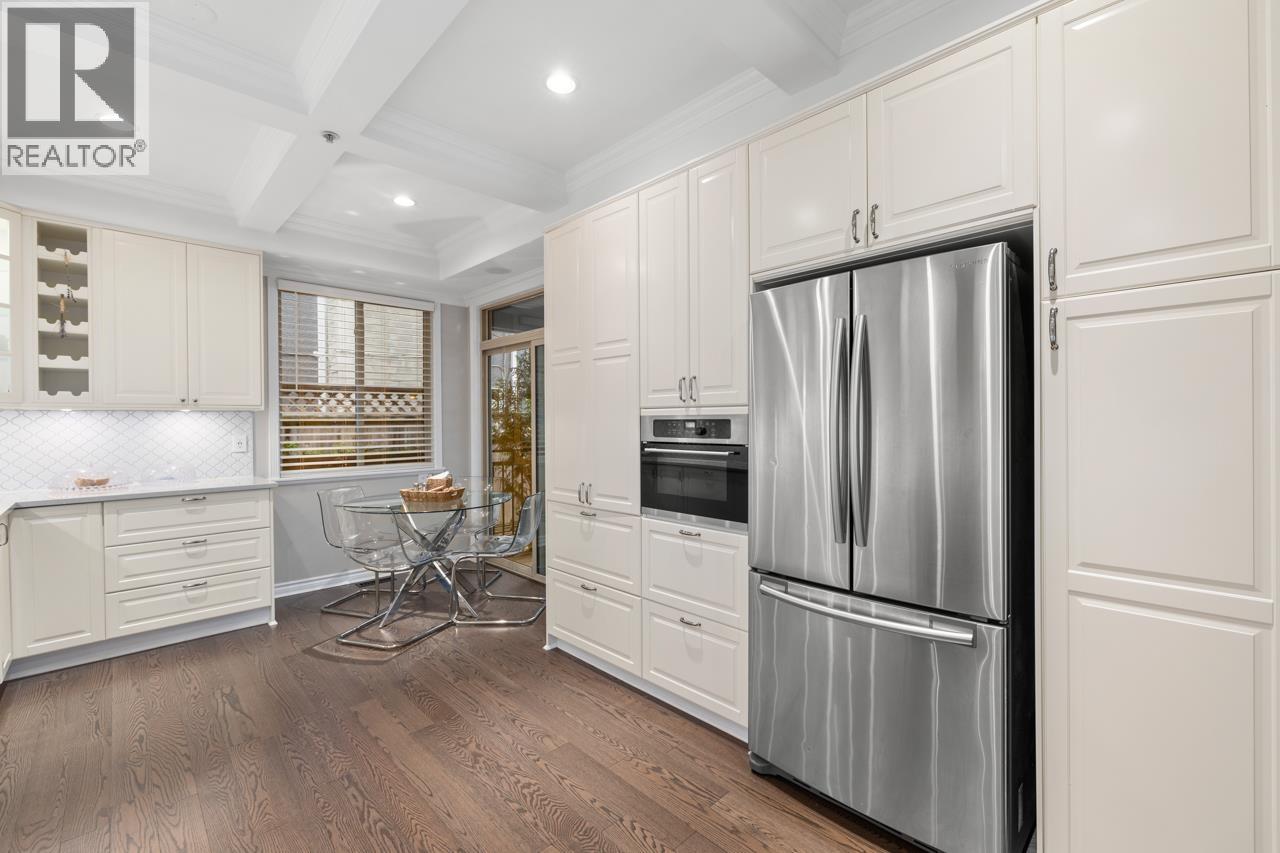 3135 SUNNYHURST ROAD, North Vancouver