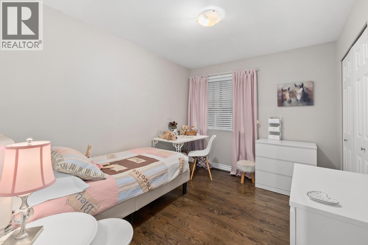 3135 SUNNYHURST ROAD, North Vancouver